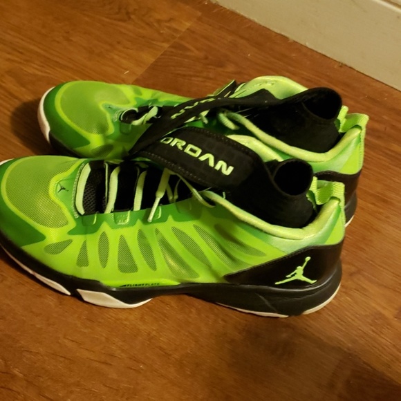 lime green jordan 11